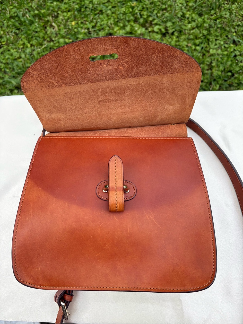Dooney & Bourke Saddle Crossbody - Cognac Brown purse - Picture 4 of 9